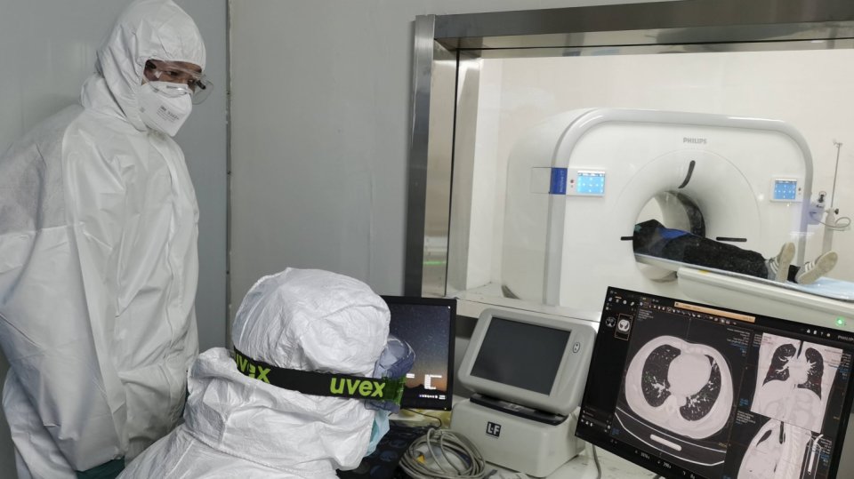 vyšetření pacienta podezřelého z nákazy koronavirem